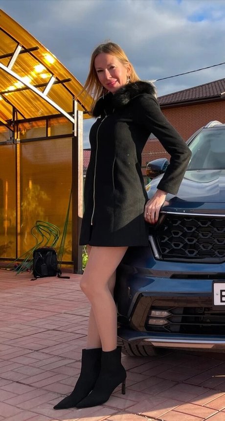 Lisarulit star sexy images