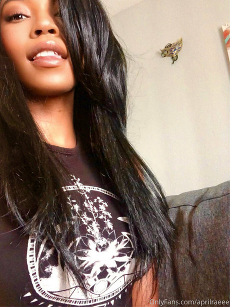 aprilraeee model adult archive