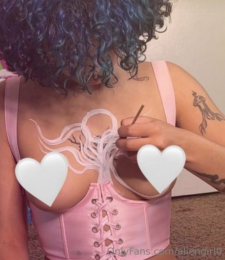 aliengirl0 pretty star pictures