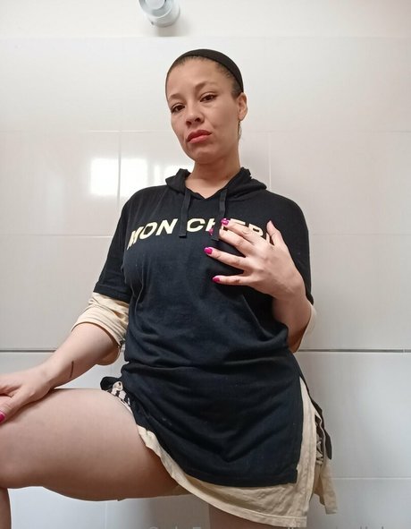 bombalicius naked model photos