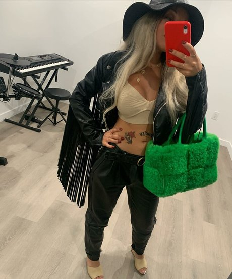 Ericka Bozeman adult model images