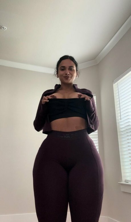 kellymariev nude star picture