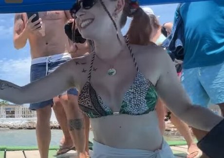 Ana Lara model pornographic pics