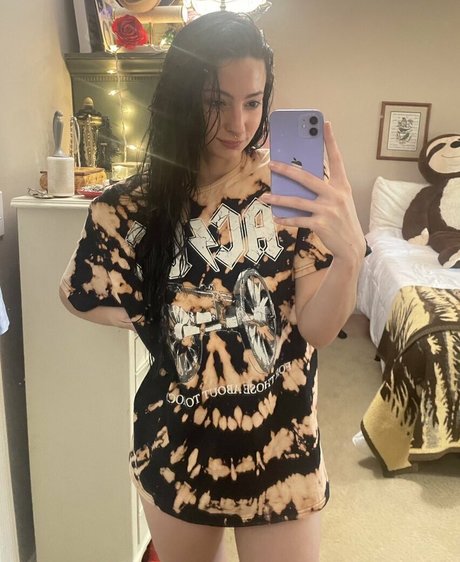 urbabysadie hot model picture