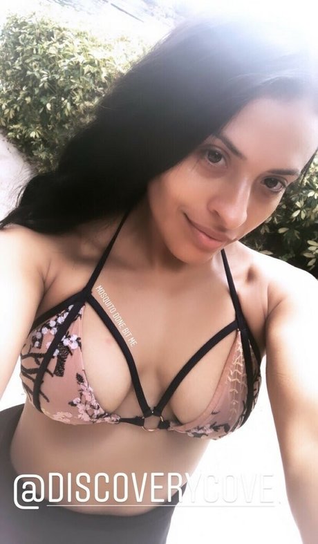 Zelina Vega perfect model pictures