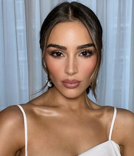 Olivia Culpo Profile pic