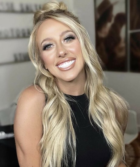 Brittany Lynne nudes pornstar pics