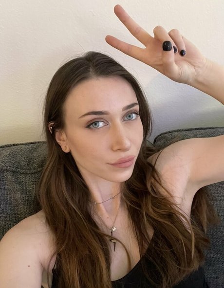 Ayytrae best model galleries