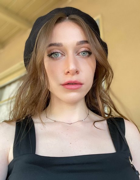 Ayytrae star perfect pic