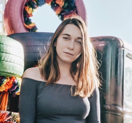 Ayytrae pretty actress picture