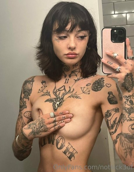 Notsick3 model hd photo