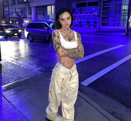 Notsick3 xxx model img