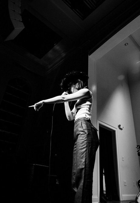 Gracie Abrams model art photos