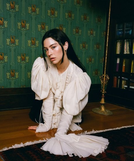 Gracie Abrams star hot gallery