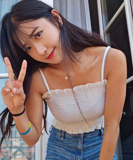 jinnytty pornstar pretty gallery