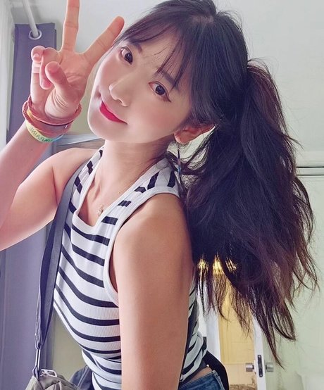 jinnytty exclusive star photos