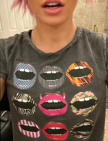 Alexa Bliss perfect model archive