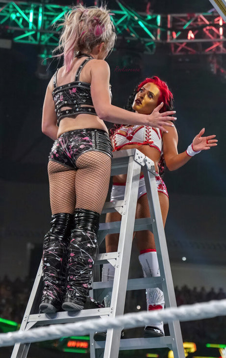 Alexa Bliss star free pic