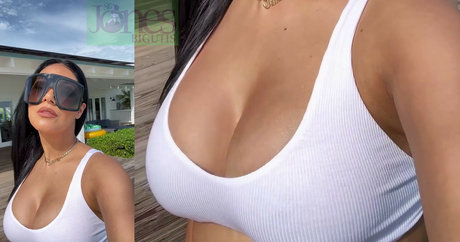 Simaria pornstar exclusive pictures