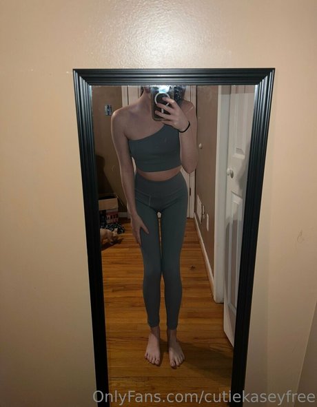 cutiekaseyfree hot model archive