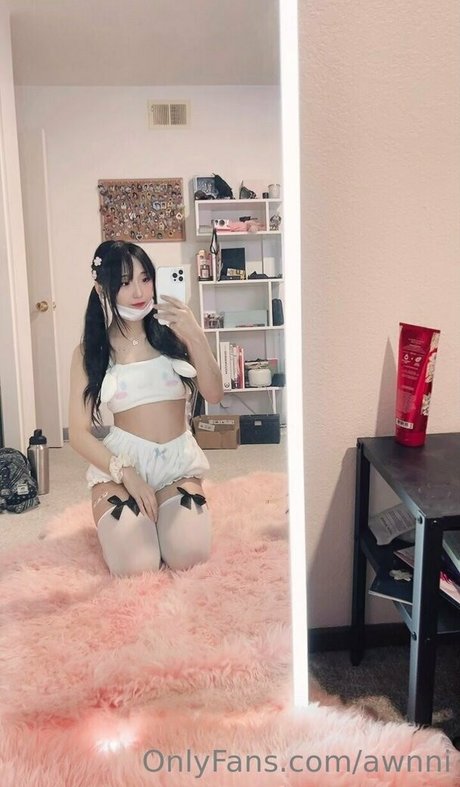 awnni model pornographic archive