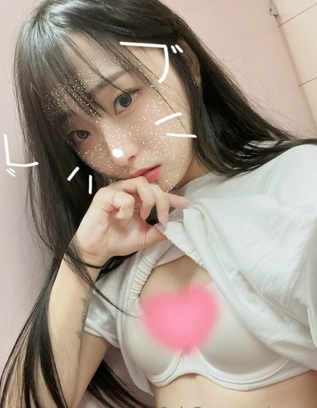 awnni adult model img