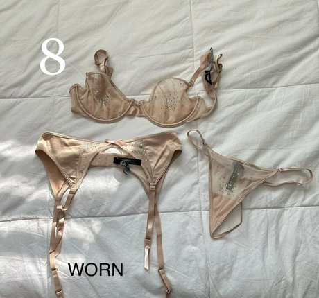 mteases model beautiful pic