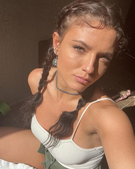 Jade Chynoweth star images