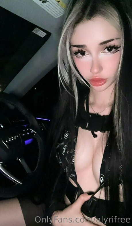 alyrifree free star photos