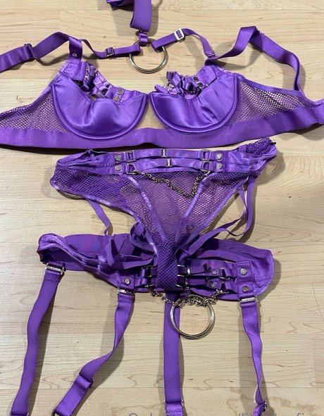 Lily Starfire model art images