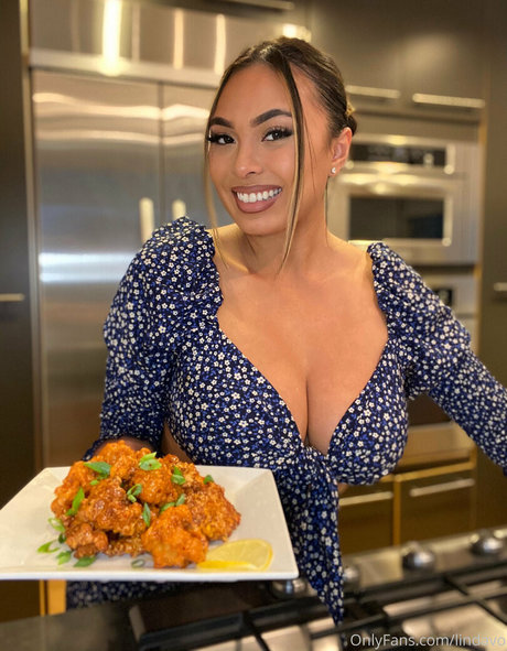 lindavo pretty pornstar pics