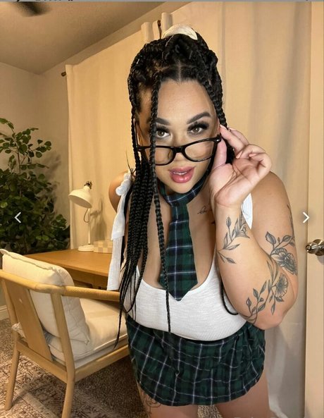 Britt Cuadra perfect actress photos