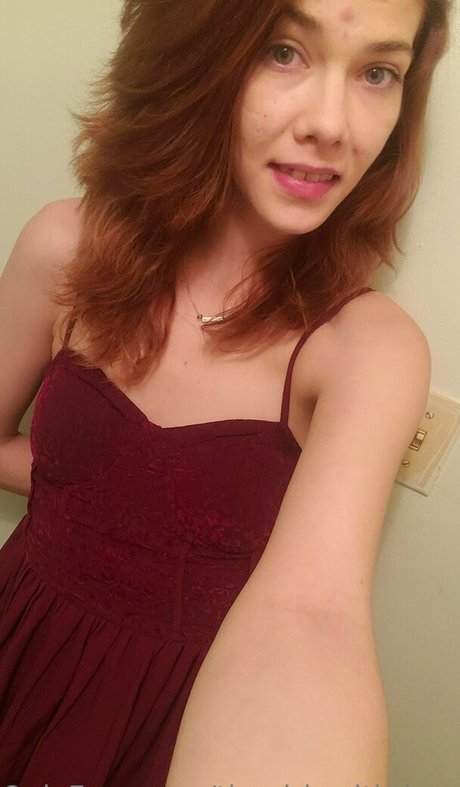 thegirlewiththecursemark nice model pic