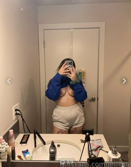 JellicleCats model porn image