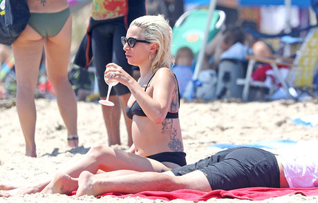 mirror selfie onlyfans naked img