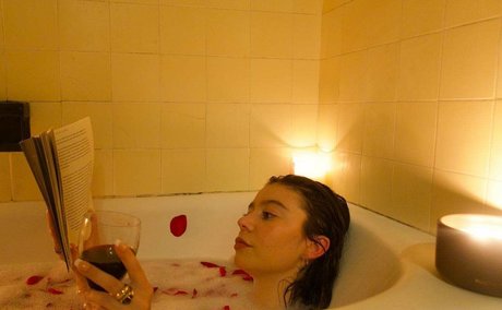 Genevieve Hannelius pornstar free pic