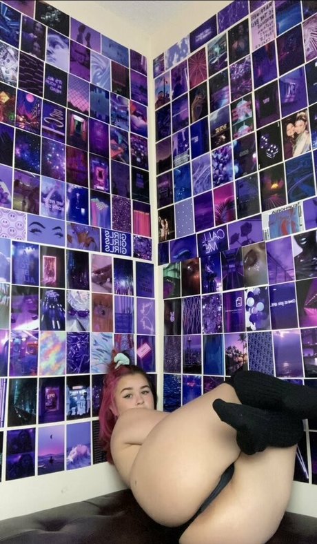 BubbleBratz model beautiful photo