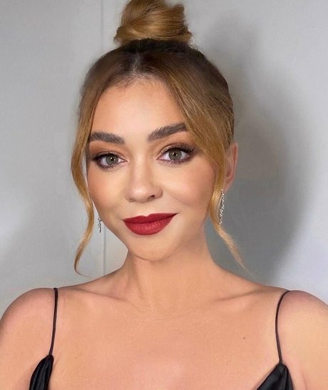 Sarah Hyland pornstar perfect picture
