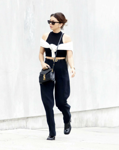 Sarah Hyland hd pornstar pictures