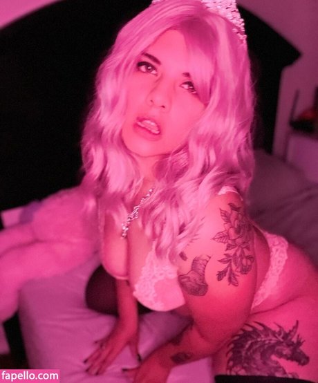 Soloarne porn actress picture