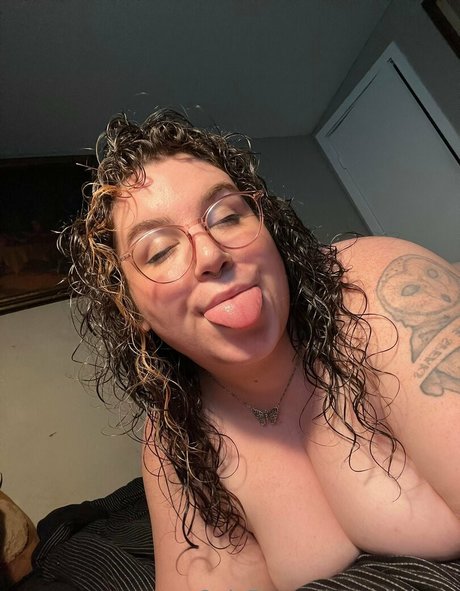 xolivia tv nude actress archive