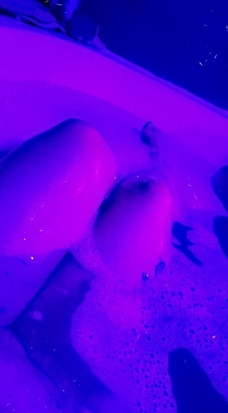 niabugs hot model img