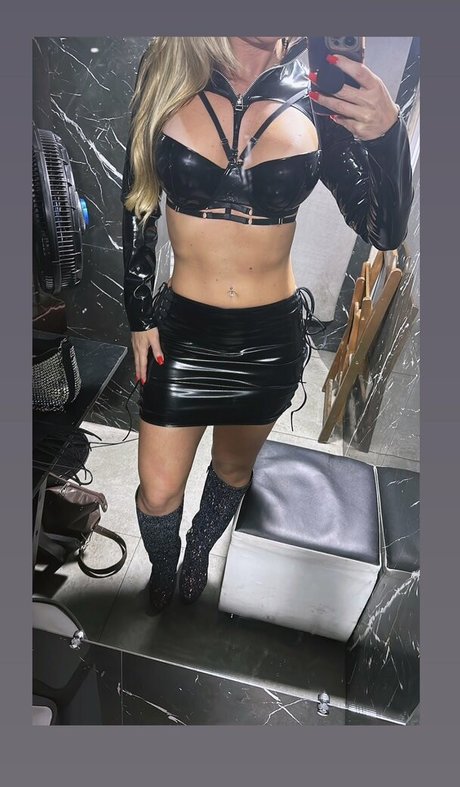 Vivi Temptation star erotic gallery