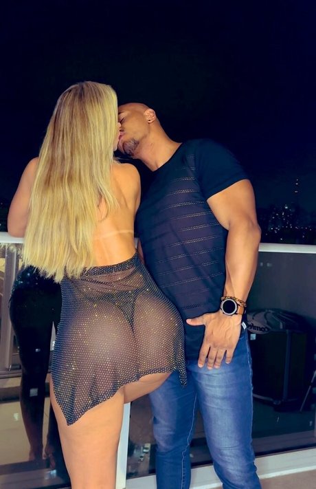 Vivi Temptation sexy model img