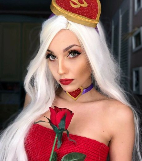 Mona Schon nudes star galleries