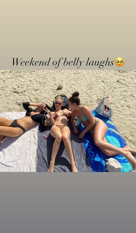 Louiseereid erotic model pictures