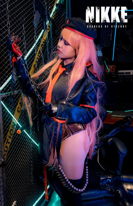 raisoftwi model sexy img