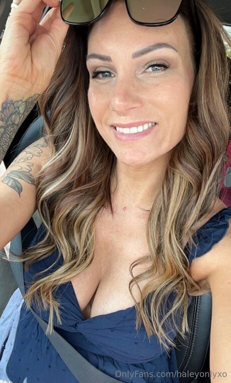 Haleyonlyxo exclusive star picture