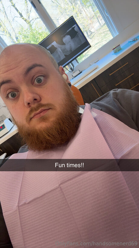 Handsomenerd69 star erotic images