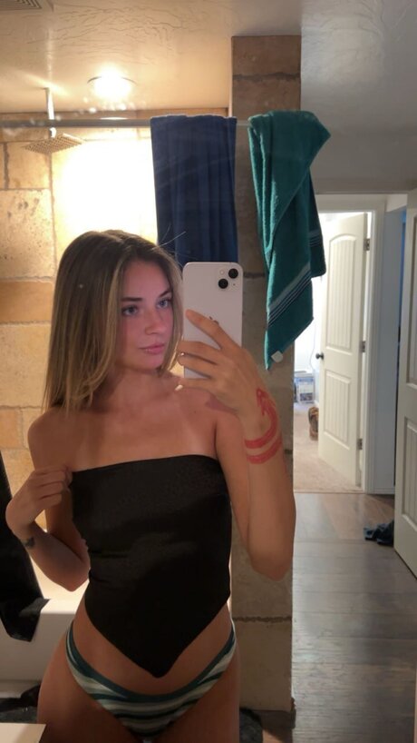 Ellieanderson star art picture